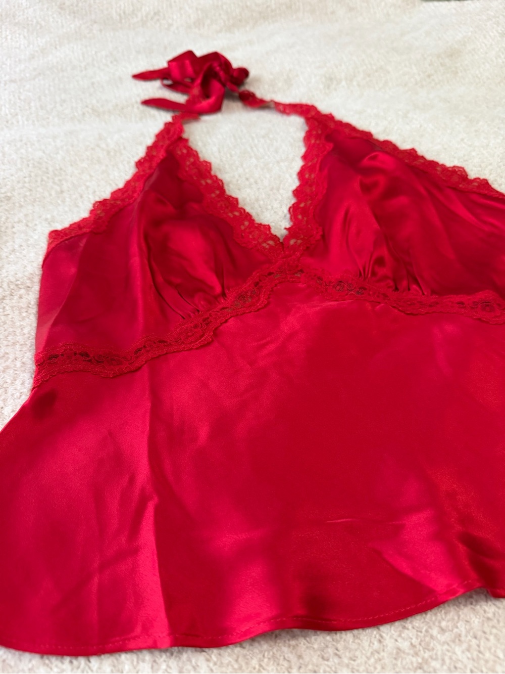 Reformation Monica Silk Top in Lipstick - Picture 2 of 13